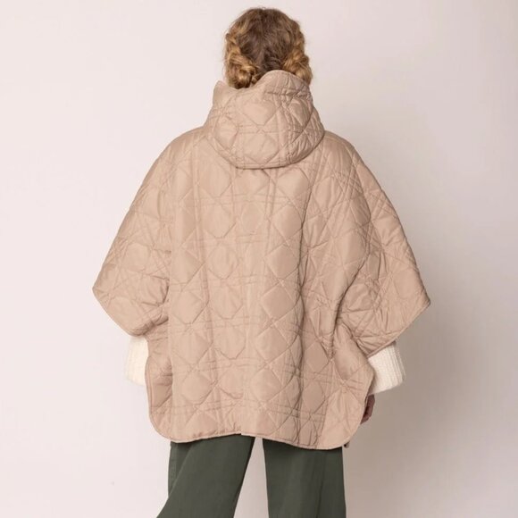 NWT Beige Quilted Puffer Zip Poncho | Cozy Oversized Cape Jacket with Pockets - Picture 3 of 3